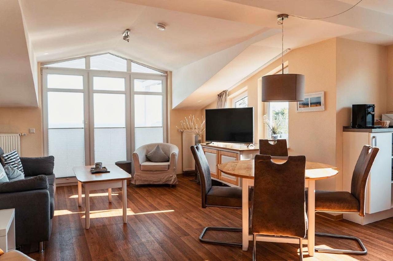 Mit Meerblick Und Balkon, Gratis Nutzung Vom Ahoi Erlebnisbad Und Sauna In Sellin - Meeresblick Fewo 29 Goehren  Exterior photo