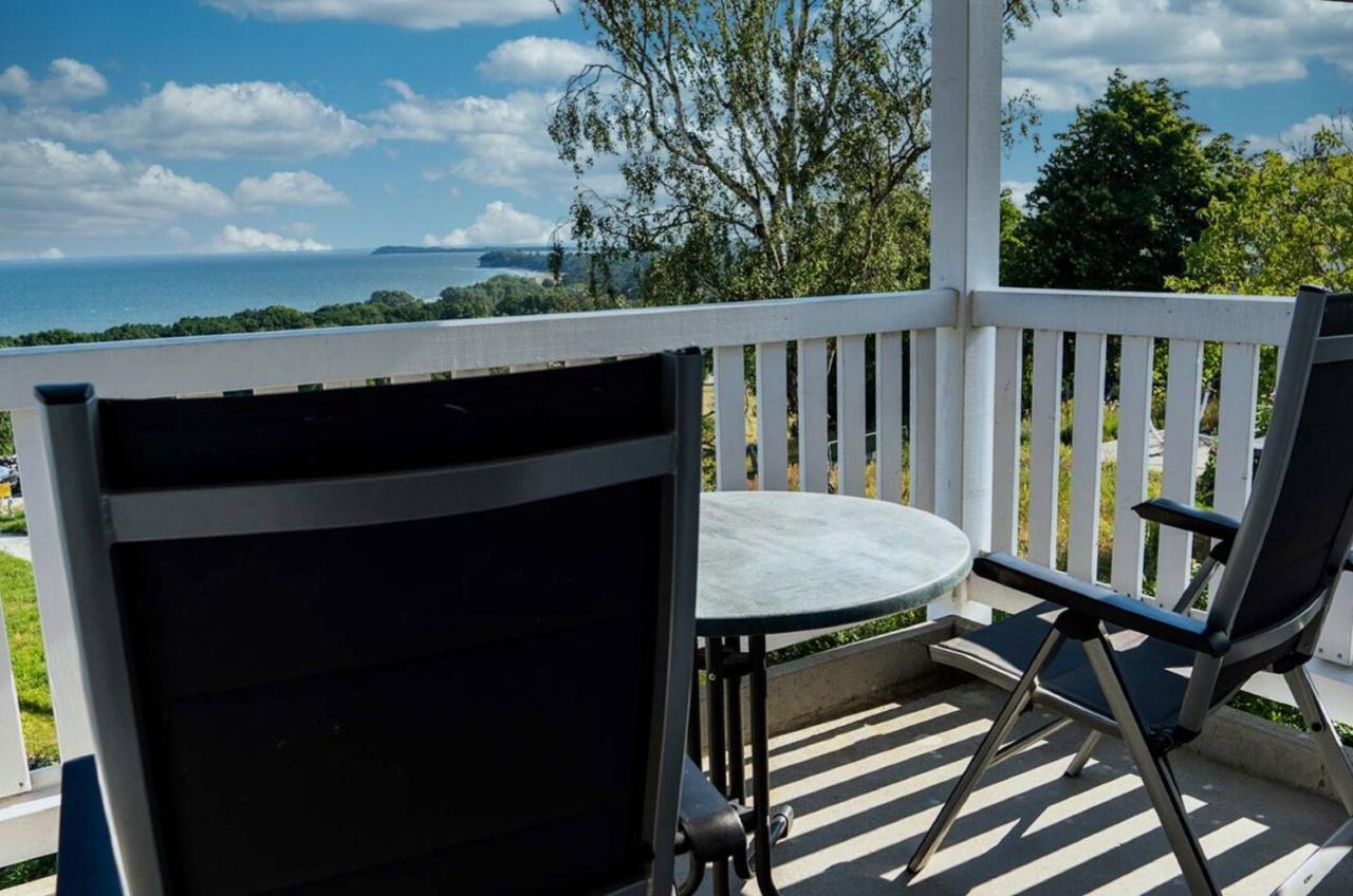 Mit Meerblick Und Balkon, Gratis Nutzung Vom Ahoi Erlebnisbad Und Sauna In Sellin - Meeresblick Fewo 29 Goehren  Exterior photo