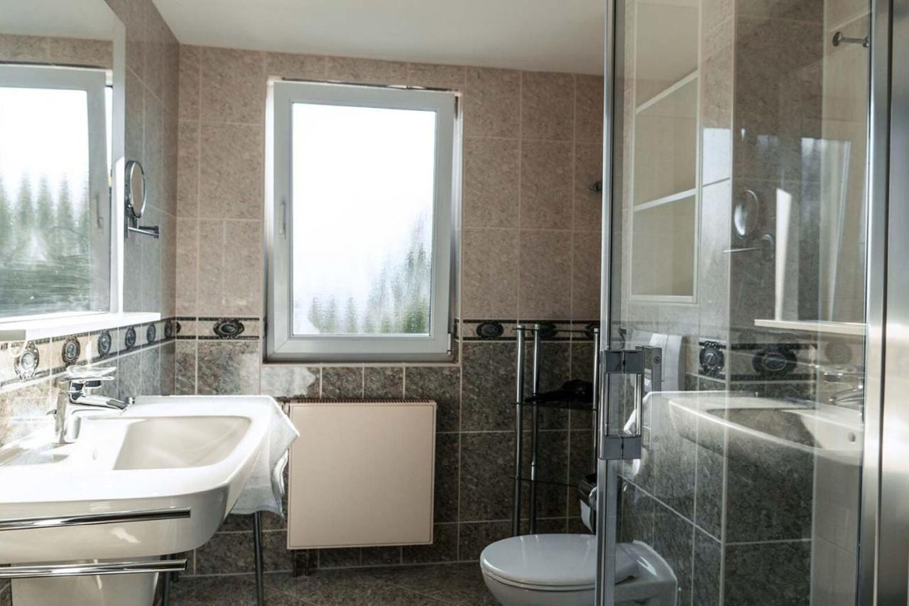 Mit Meerblick Und Balkon, Gratis Nutzung Vom Ahoi Erlebnisbad Und Sauna In Sellin - Meeresblick Fewo 29 Goehren  Exterior photo